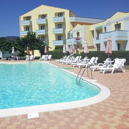 Isola Rossa Apartahotel