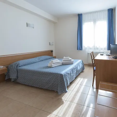 Isola Rossa 3*