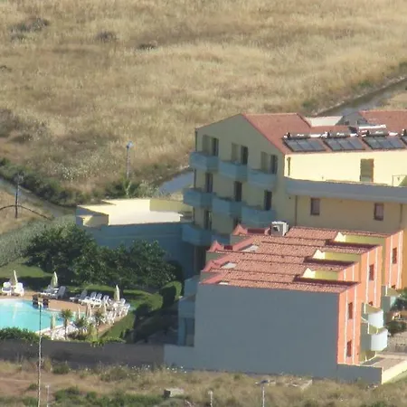 Isola Rossa Aparthotel