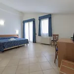 Isola Rossa 3*