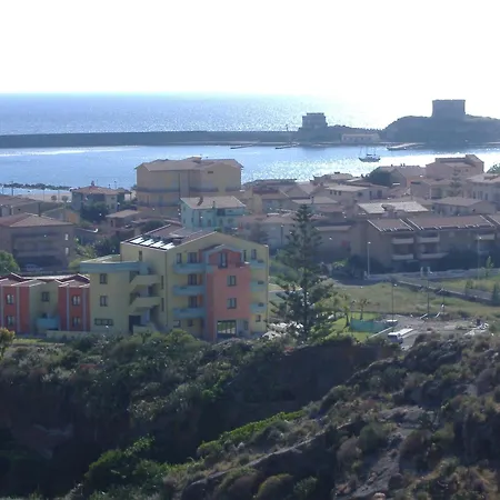 Aparthotel Isola Rossa 3*