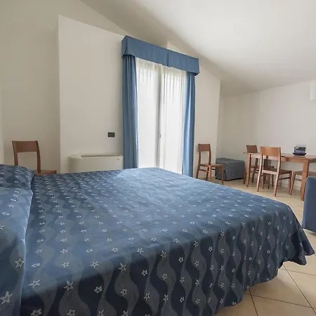 Isola Rossa Apartahotel 3*