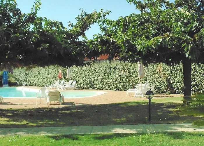 Aparthotel Isola Rossa 3*