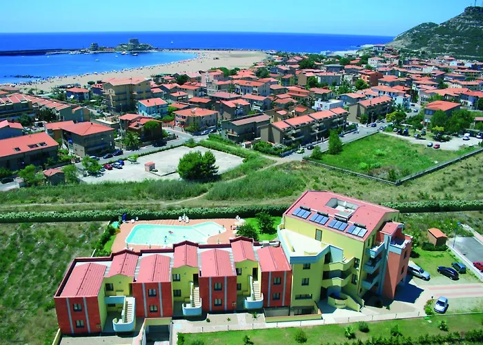 Isola Rossa Aparthotel 3*