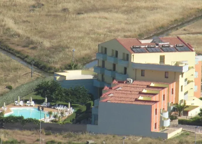 Isola Rossa Aparthotel